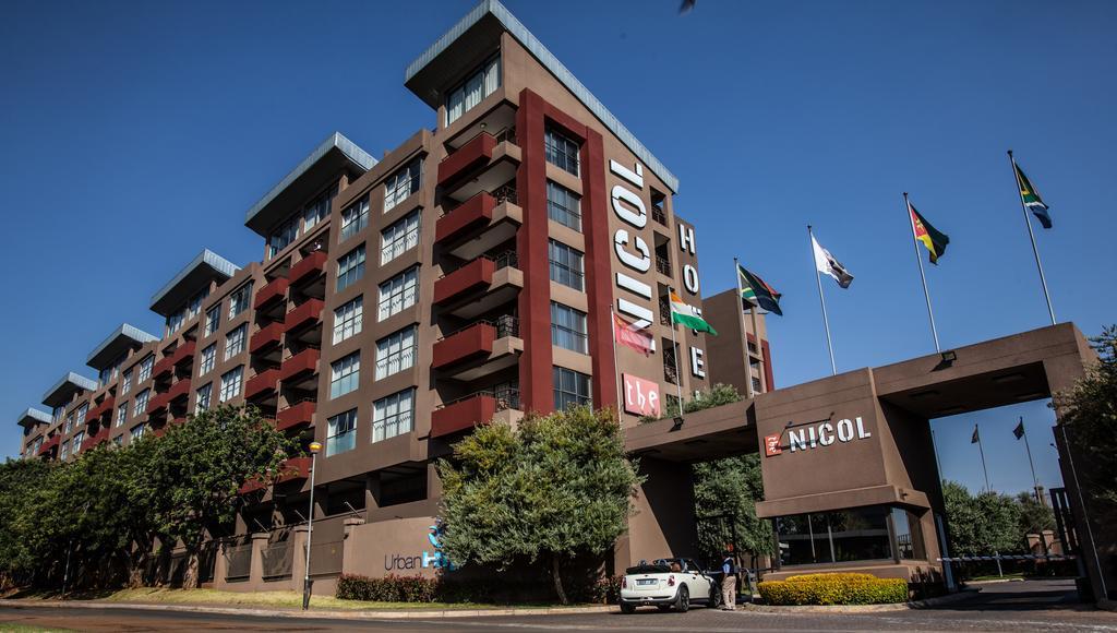 The Nicol Hotel And Apartments Йоханнесбург Экстерьер фото