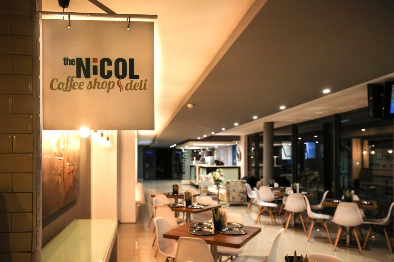 The Nicol Hotel And Apartments Йоханнесбург Экстерьер фото